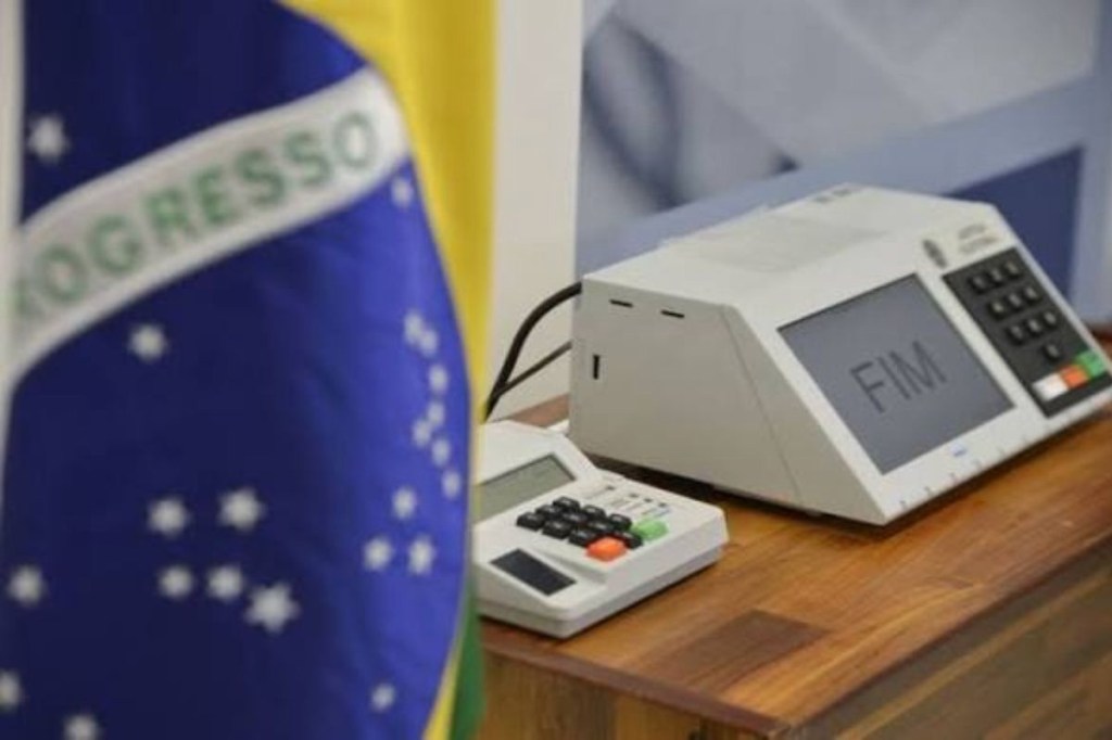 Brasil se prepara para sua primeira eleição com uso de Inteligência Artificial em massa